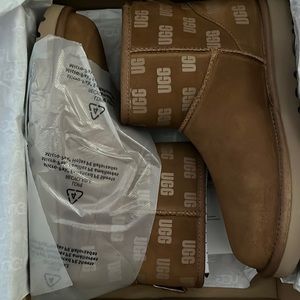 UGG W Classic Mini II UGG print